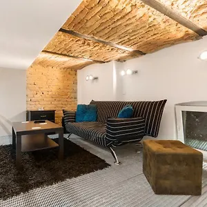 Z38 Downtown Loft Apartment